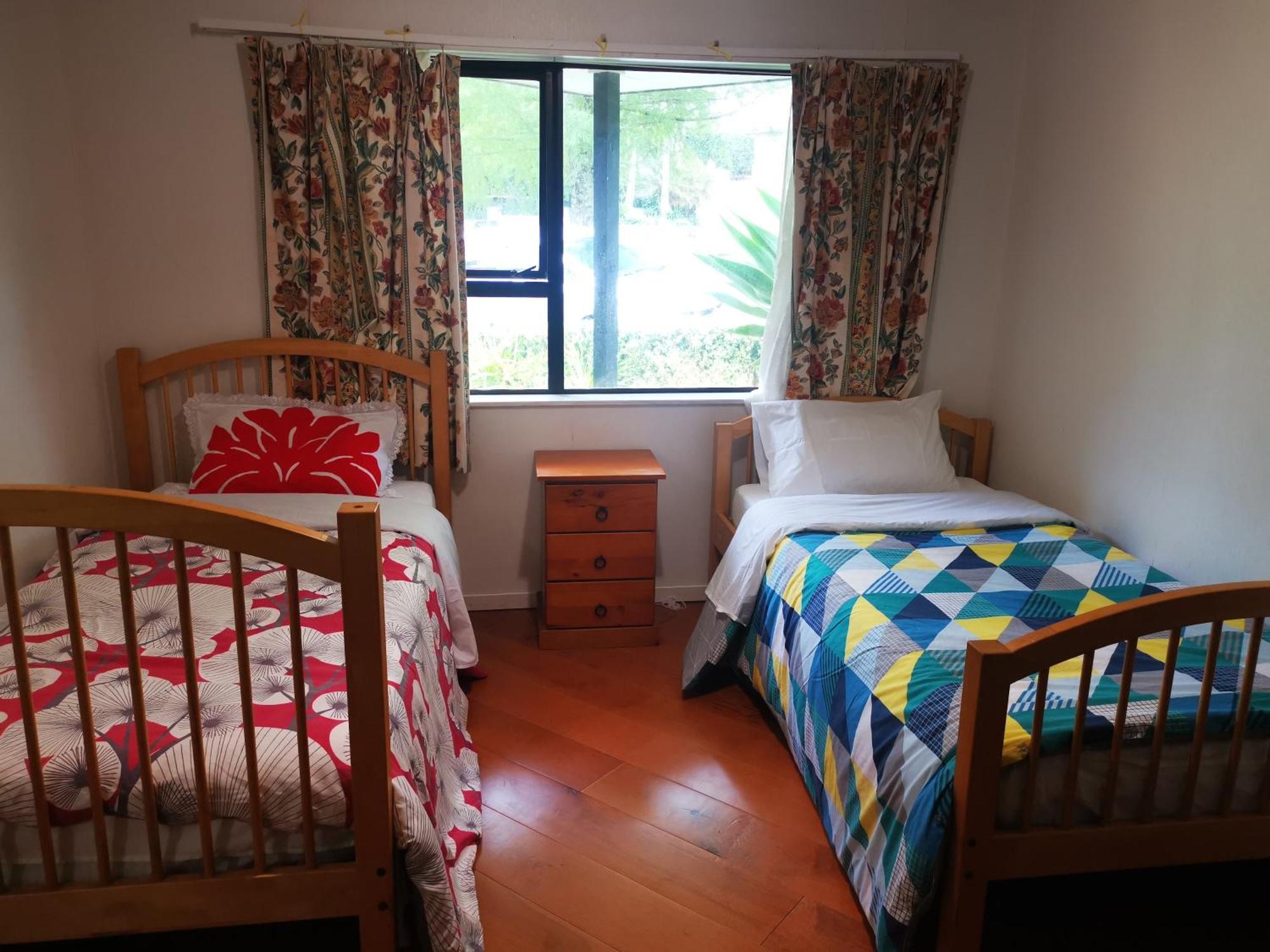 Beautiful Estuary Views In Shelly Park Villa Auckland Bagian luar foto