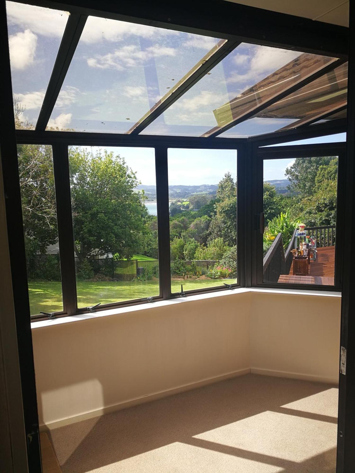 Beautiful Estuary Views In Shelly Park Villa Auckland Bagian luar foto